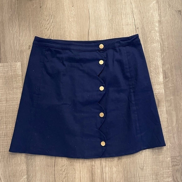 🛍️2 for $10 HARPER skirt with buttons - Picture 1 of 5